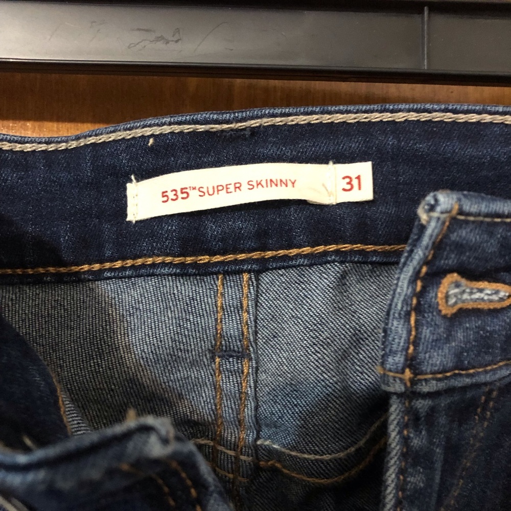 Levi’s 535 Denim Jeans size 31,